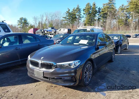 2018 BMW 530I xDrive z USA, uszkodzony, nr VIN WBAJA7C50JWA72526